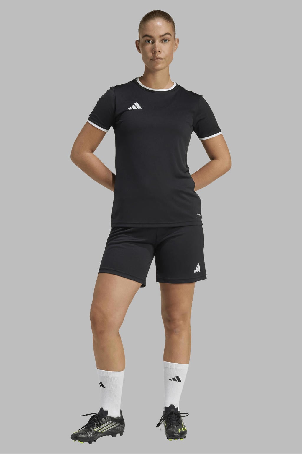Zwarte dames adidas Performance voetbalshort Entrada26 van polyester met regular fit, regular waist en effen