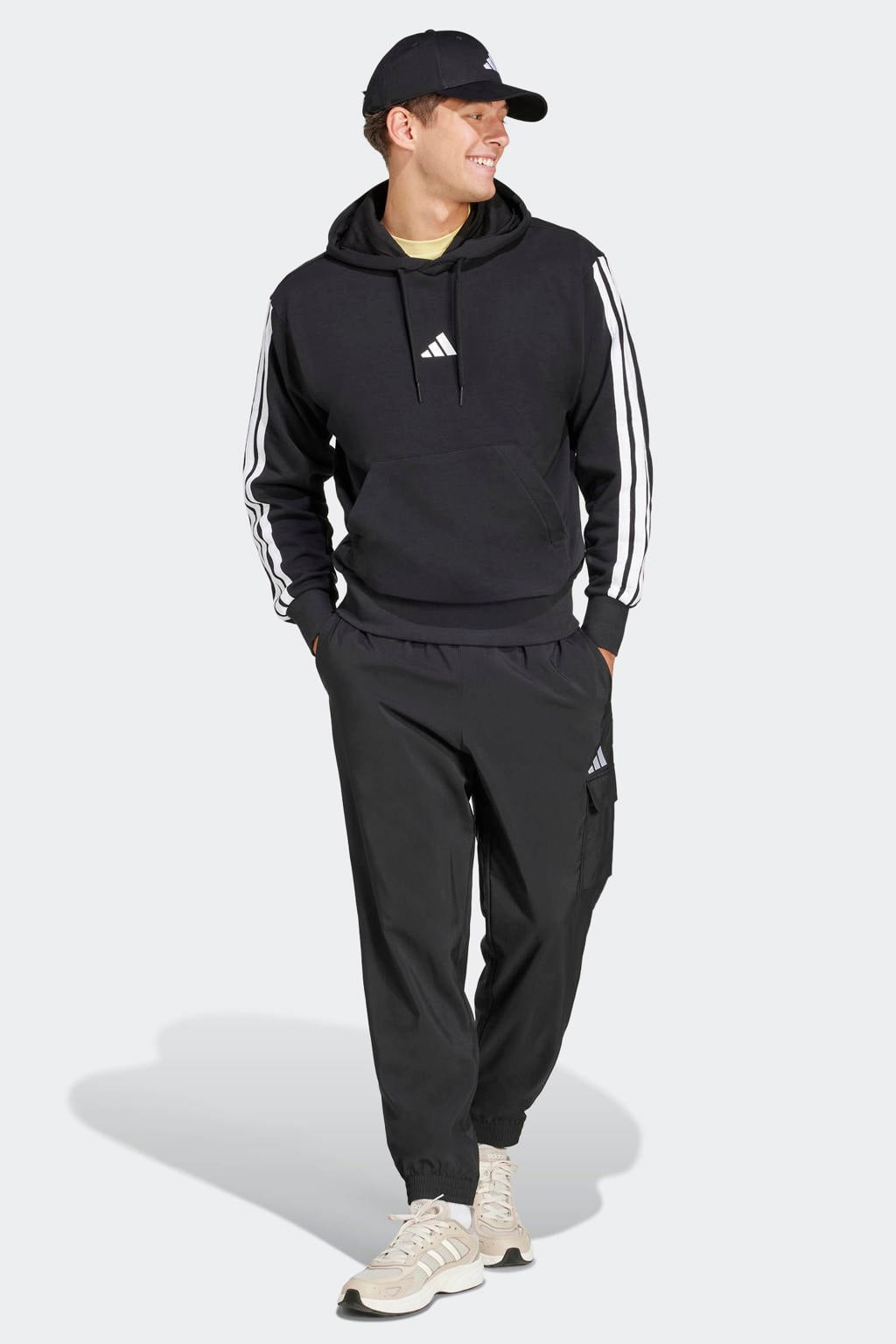 , zwart en witte heren adidas Sportswear hoodie met effen, lange mouwen en capuchon