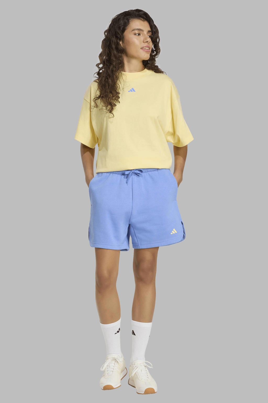 Blauwe dames adidas Sportswear sweatshort licht van katoen met loose fit, high waist en effen