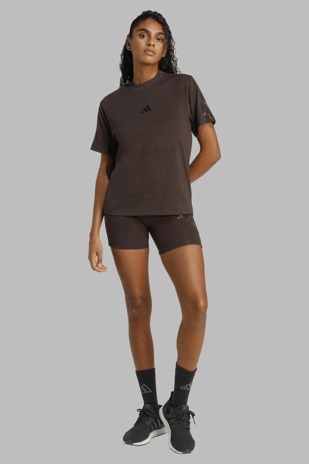 Bruine dames adidas Sportswear bikershort van katoen met slim fit, elastische tailleband en dierenprint