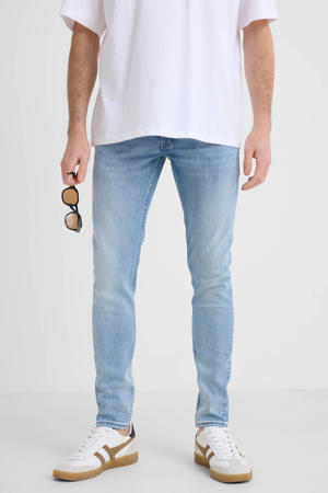 Carter Brisk slim fit jeans medium blue denim