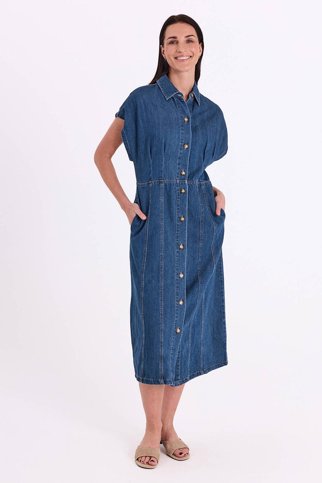 Medium blue denim dames FREEQUENT spijkerjurk van katoen met effen, korte mouwen en klassieke kraag