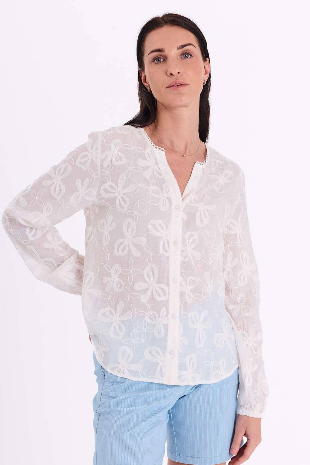Witte dames FREEQUENT gebloemde blouse van viscose met lange mouwen, klassieke kraag, knoopsluiting en borduursels