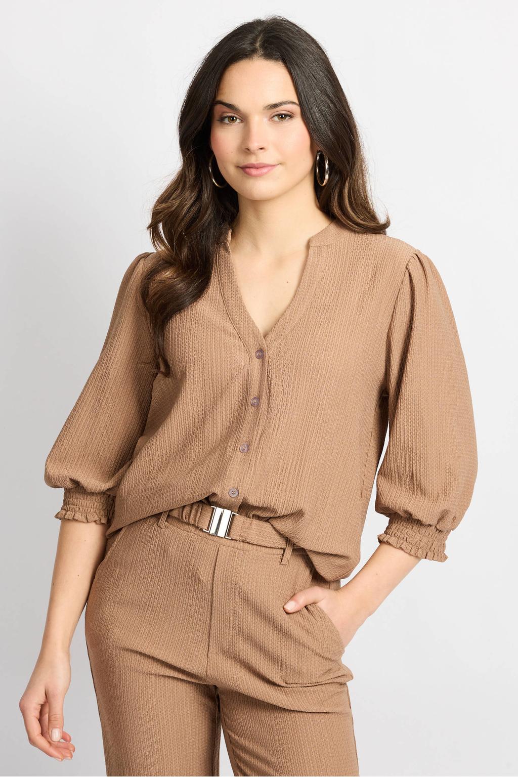 Bruine dames CS the Label blouse met effen, driekwart mouwen, V-hals, knoopsluiting en plooien