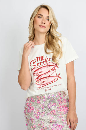 T-shirt wit