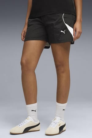 short zwart