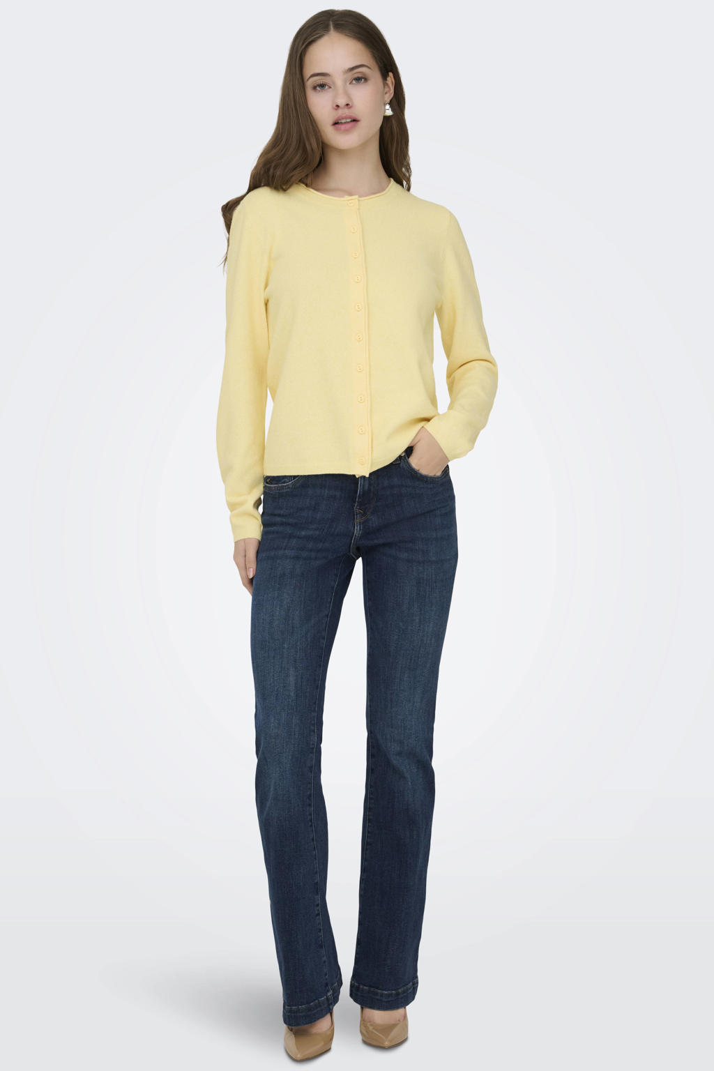 Lichtgele dames ONLY vest gebreid met lange mouwen, ronde hals en knoopsluiting