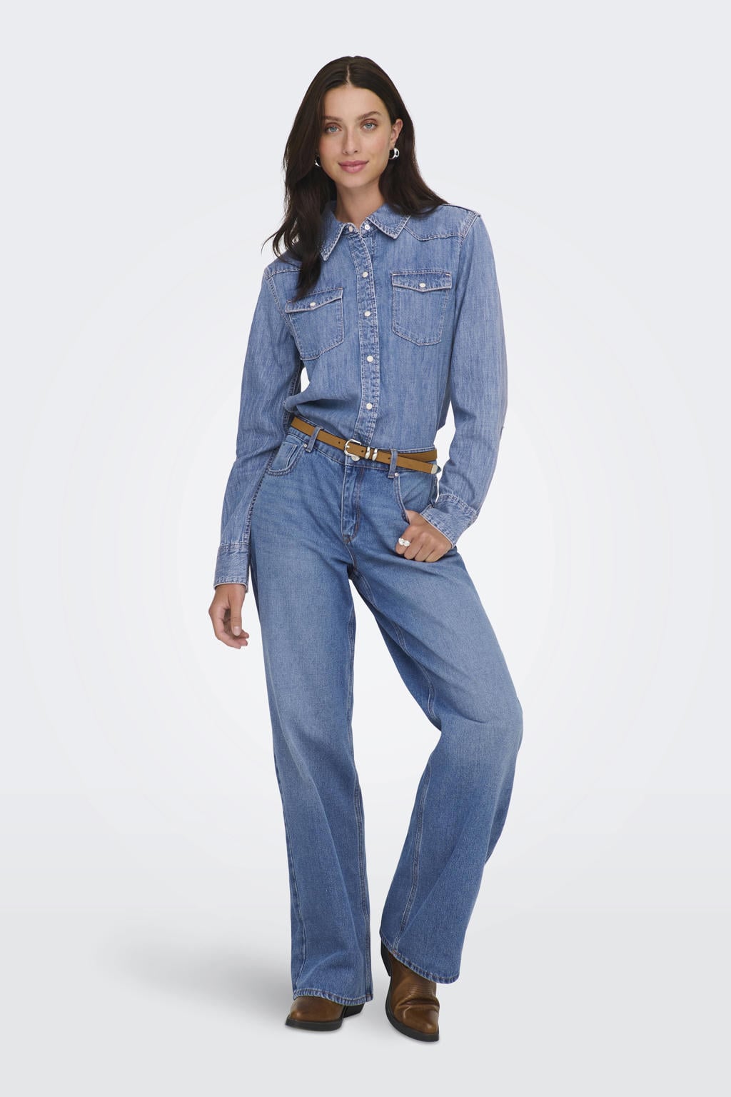 Medium blue denim dames ONLY blouse van denim met effen, lange mouwen, klassieke kraag en knoopsluiting