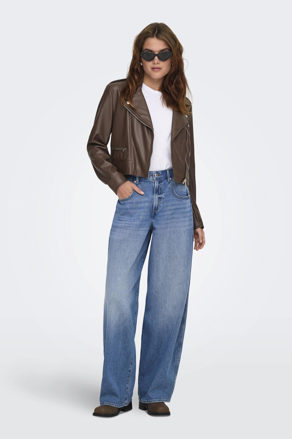 Medium blue denim dames ONLY high waist barrel jeans van denim met rits- en knoopsluiting en effen