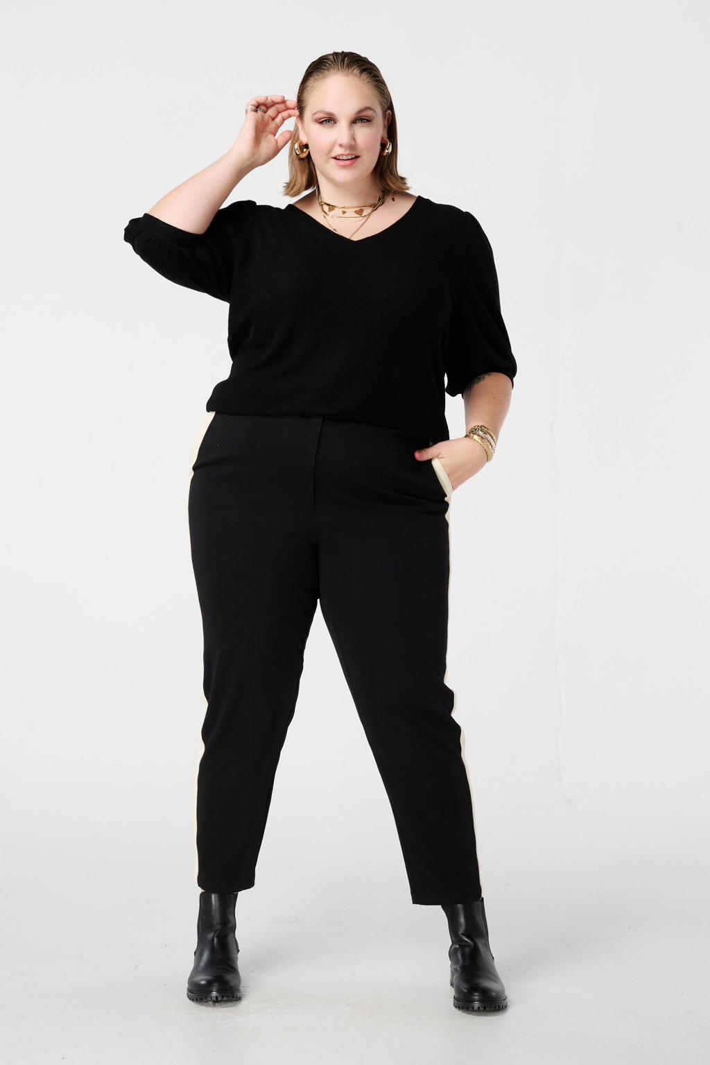 Zwarte dames MS Mode top van viscose met effen, half lange mouwen en V-hals