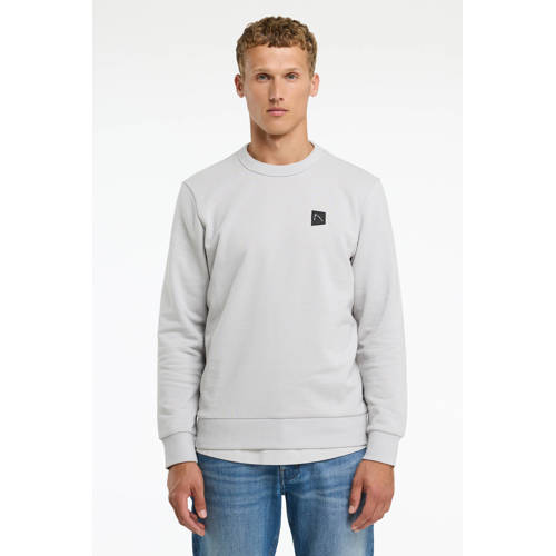 CHASIN' sweater Lichtgrijs afbeelding