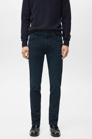 slim fit jeans