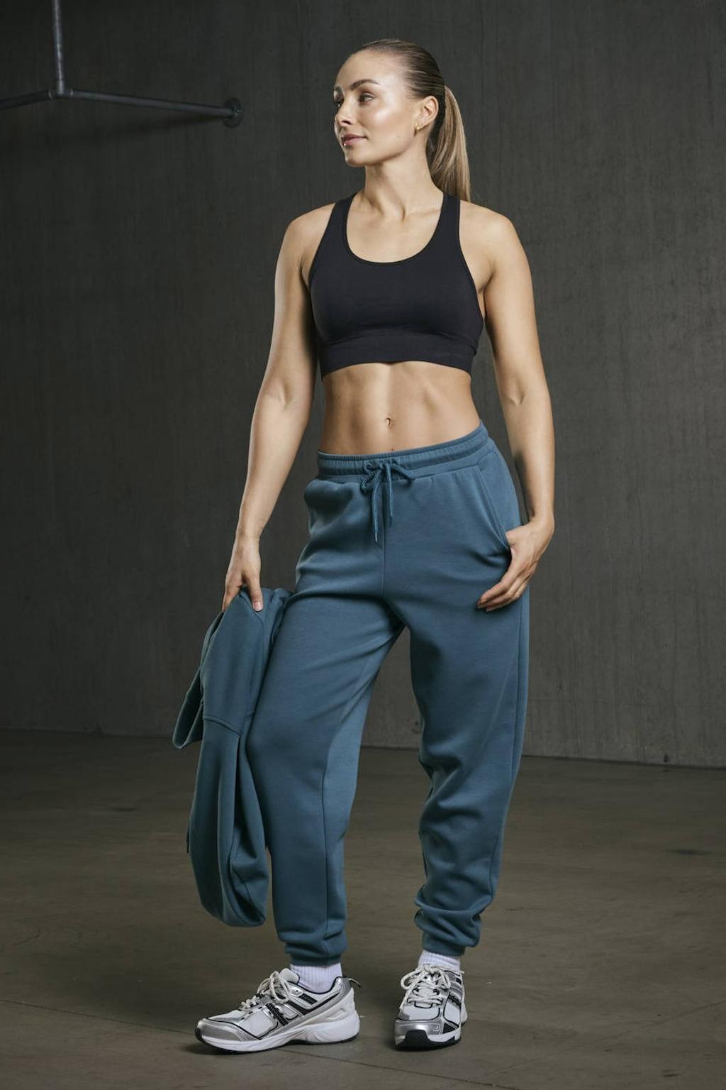 Grijsgroene dames ONLY PLAY sportbroek groen van polyester met loose fit, regular waist en effen