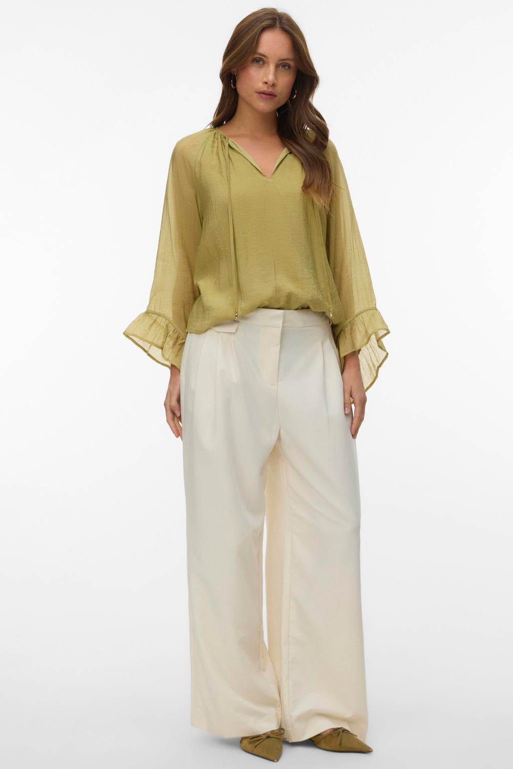 Lichtgroene dames VERO MODA x Noor de Groot top van modal met lange mouwen, V-hals en striksluiting