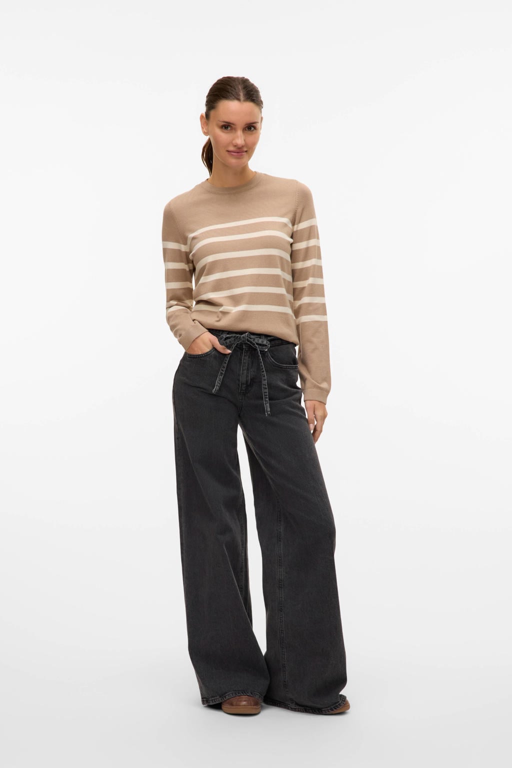 Lichtbruin en ecru dames VERO MODA gestreepte trui gebreid van viscose met lange mouwen en ronde hals
