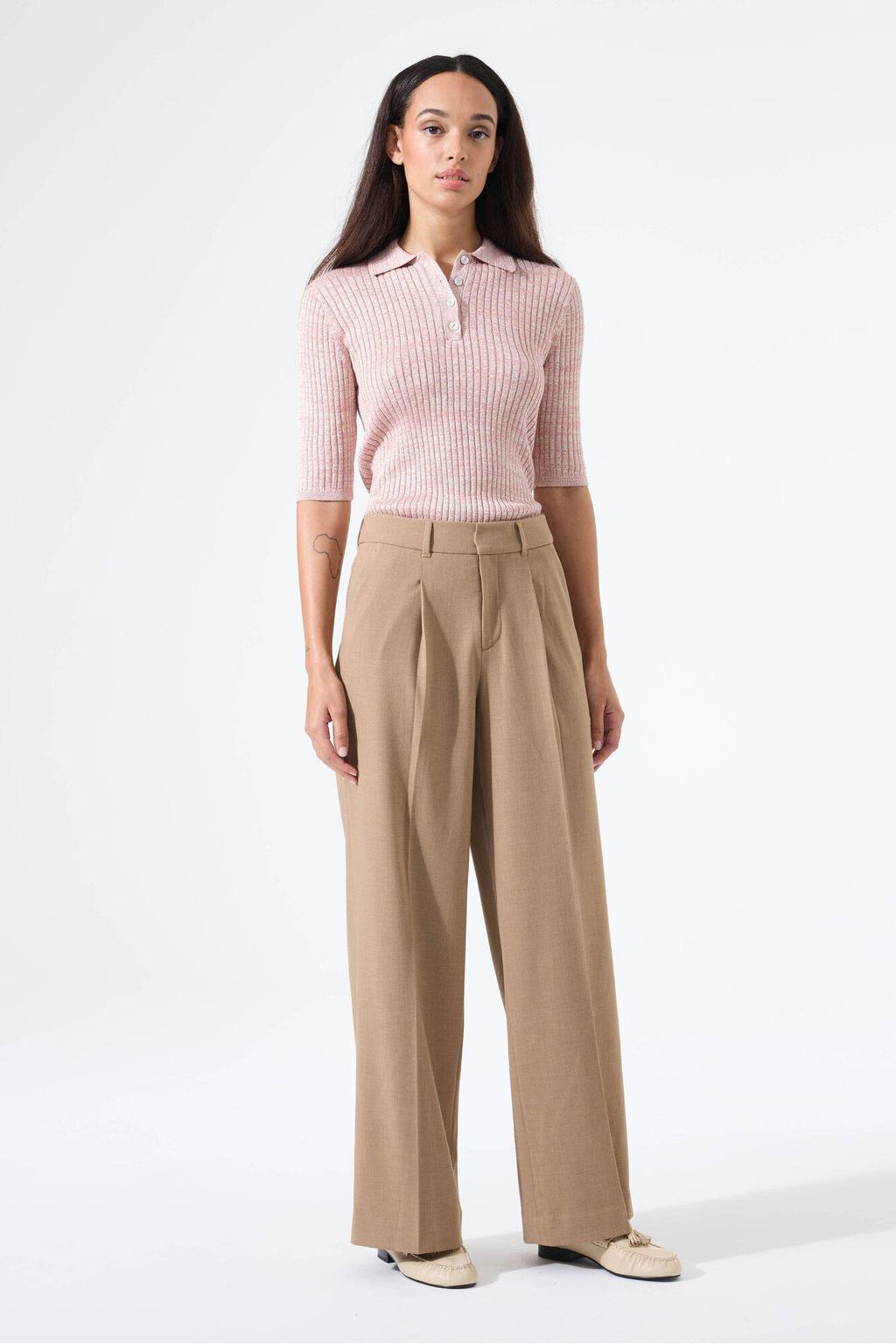 Lichtroze dames Garcia top van viscose met effen, driekwart mouwen en polo kraag