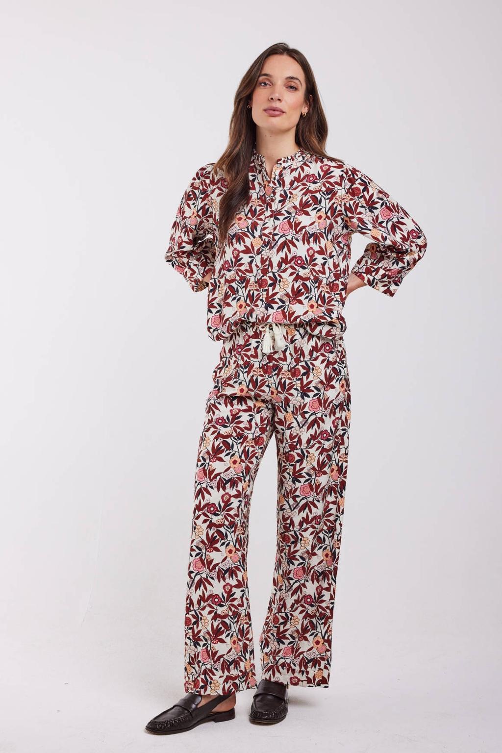 Multikleurige dames Didi gebloemde blousetop van rayon met driekwart mouwen, opstaande kraag en knoopsluiting