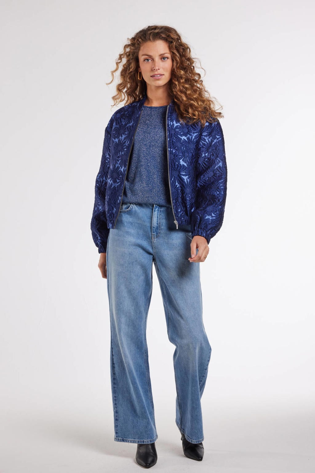 Blauwe dames Didi bomberjack van polyester met bloemenprint, lange mouwen, opstaande kraag, ritssluiting en jacquard