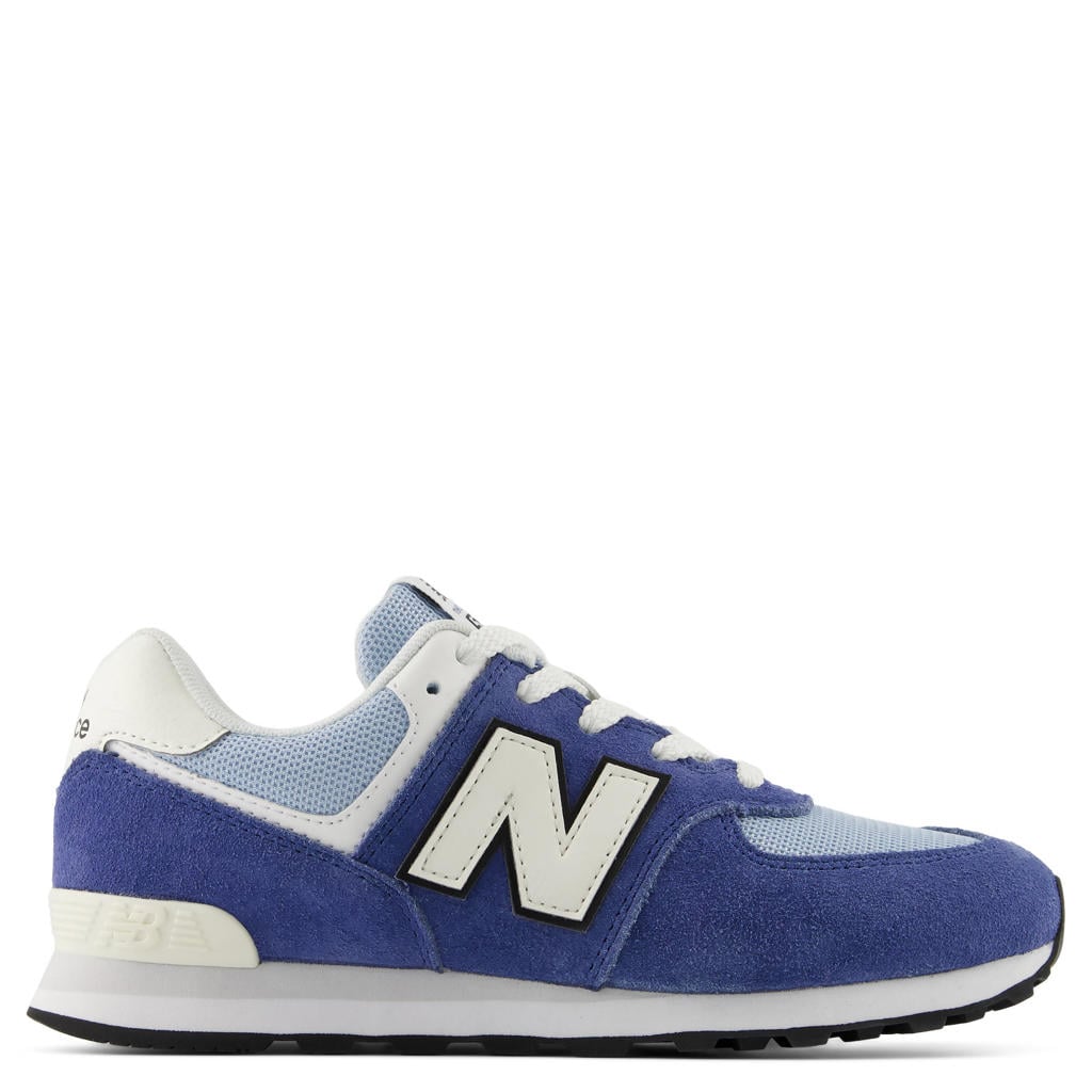 Kobaltblauw en ecru jongens en meisjes New Balance 574 sneakers van suede/voering: textiel/voetbed: eva met veters