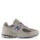 New Balance 2002 sneakers zand/metallic zilver