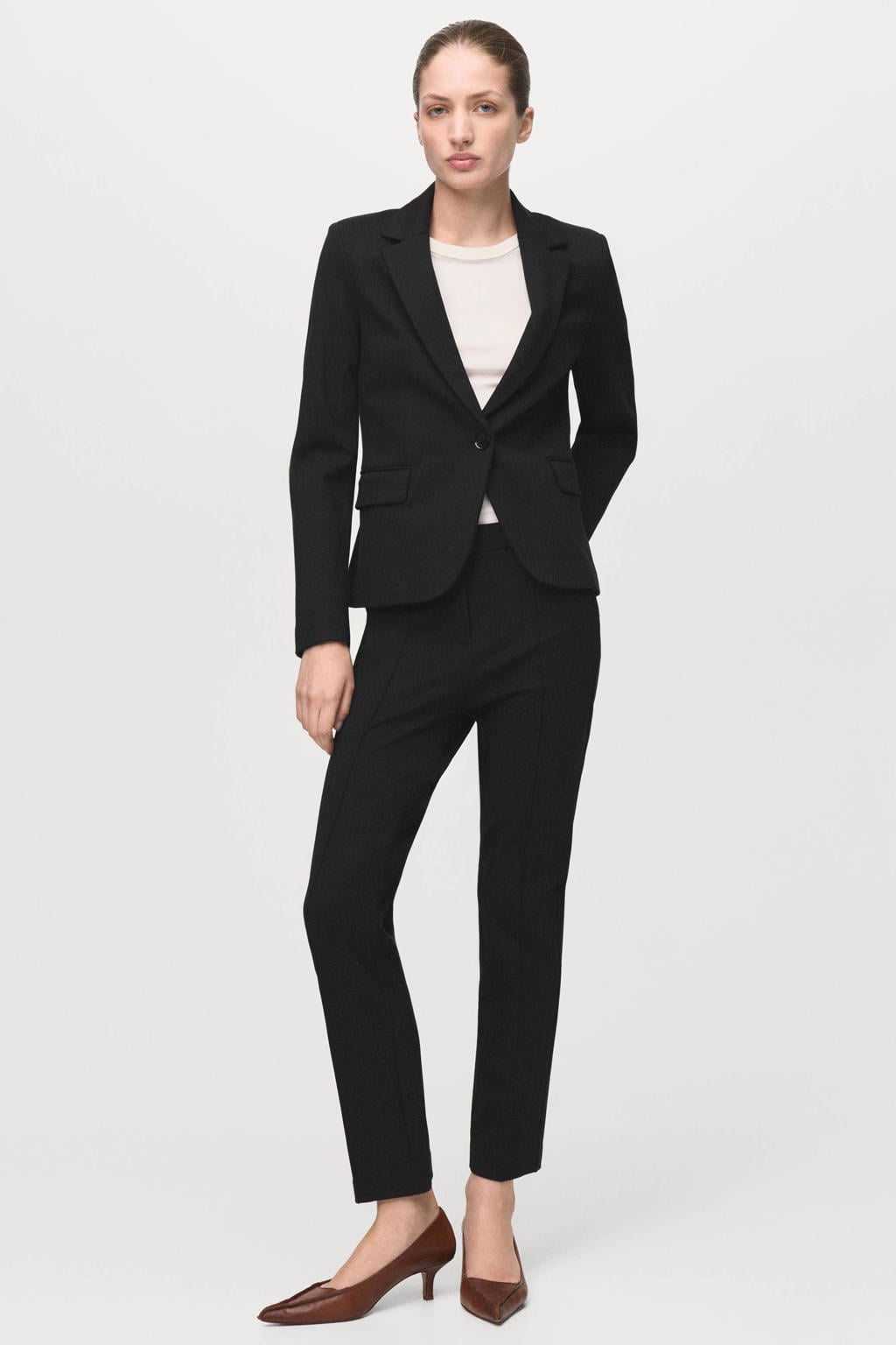 Zwarte dames Mango getailleerde blazer van viscose met effen, lange mouwen, reverskraag en knoopsluiting