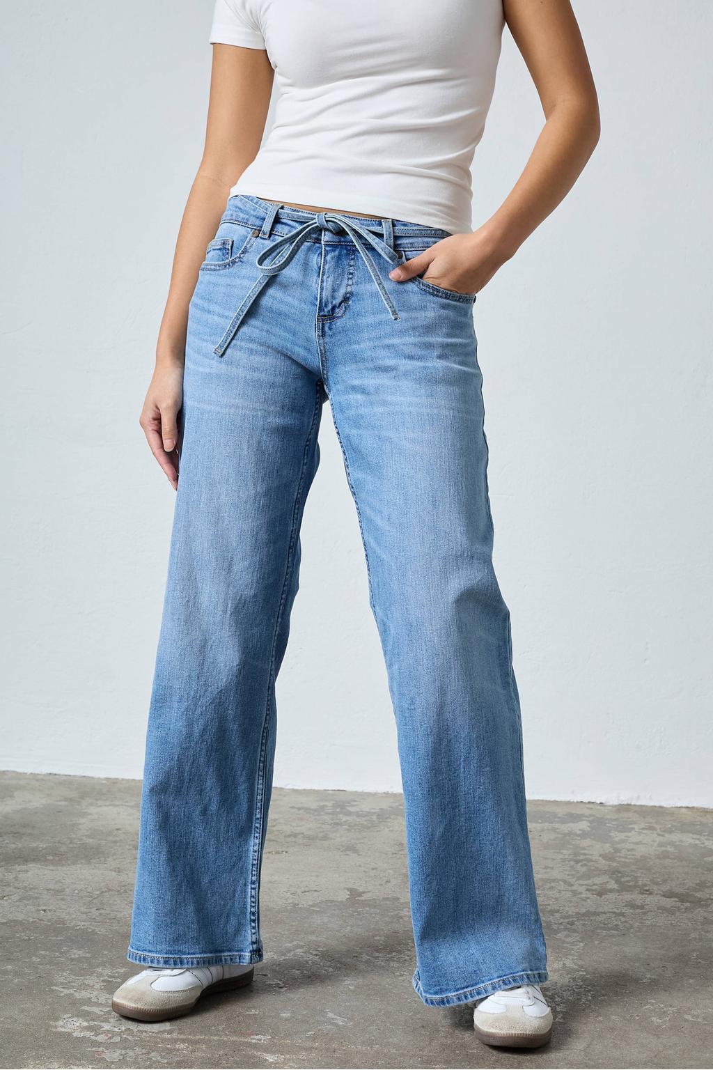 Medium blue denim dames SisterS Point low waist wide leg jeans van denim met rits- en knoopsluiting en effen