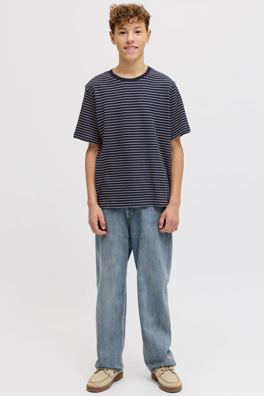 Donkerblauw en witte jongens JACK & JONES JUNIOR gestreepte T-shirt van katoen met korte mouwen, ronde hals en textuur