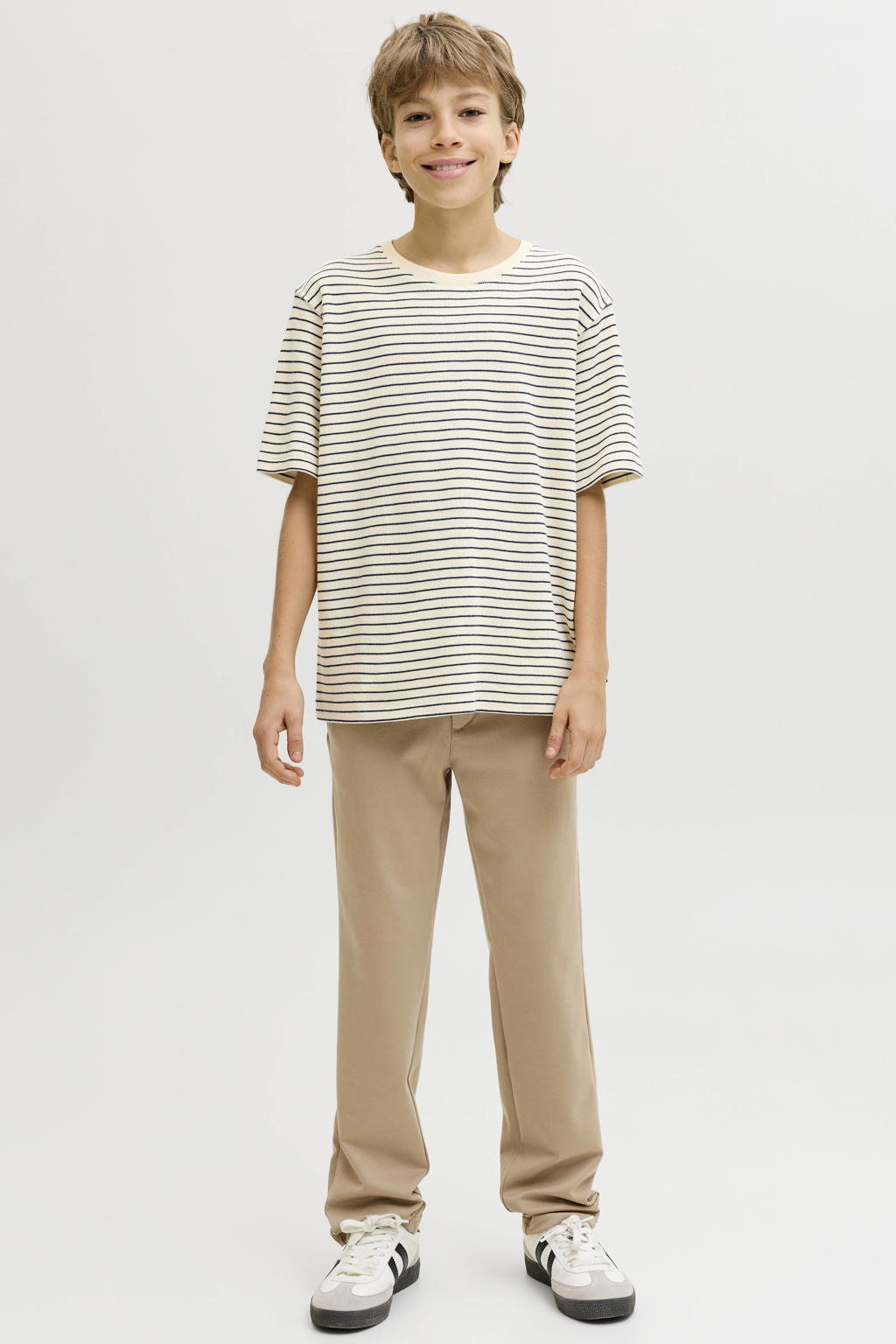 Ecru en donkerblauwe jongens JACK & JONES JUNIOR gestreepte T-shirt van katoen met korte mouwen, ronde hals en textuur