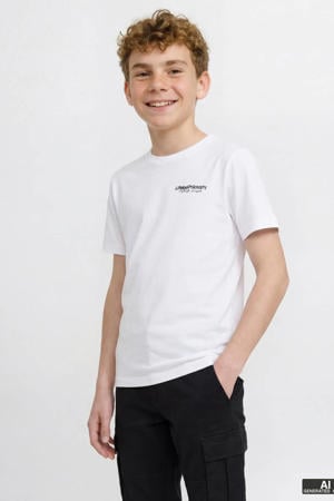 T-shirt wit