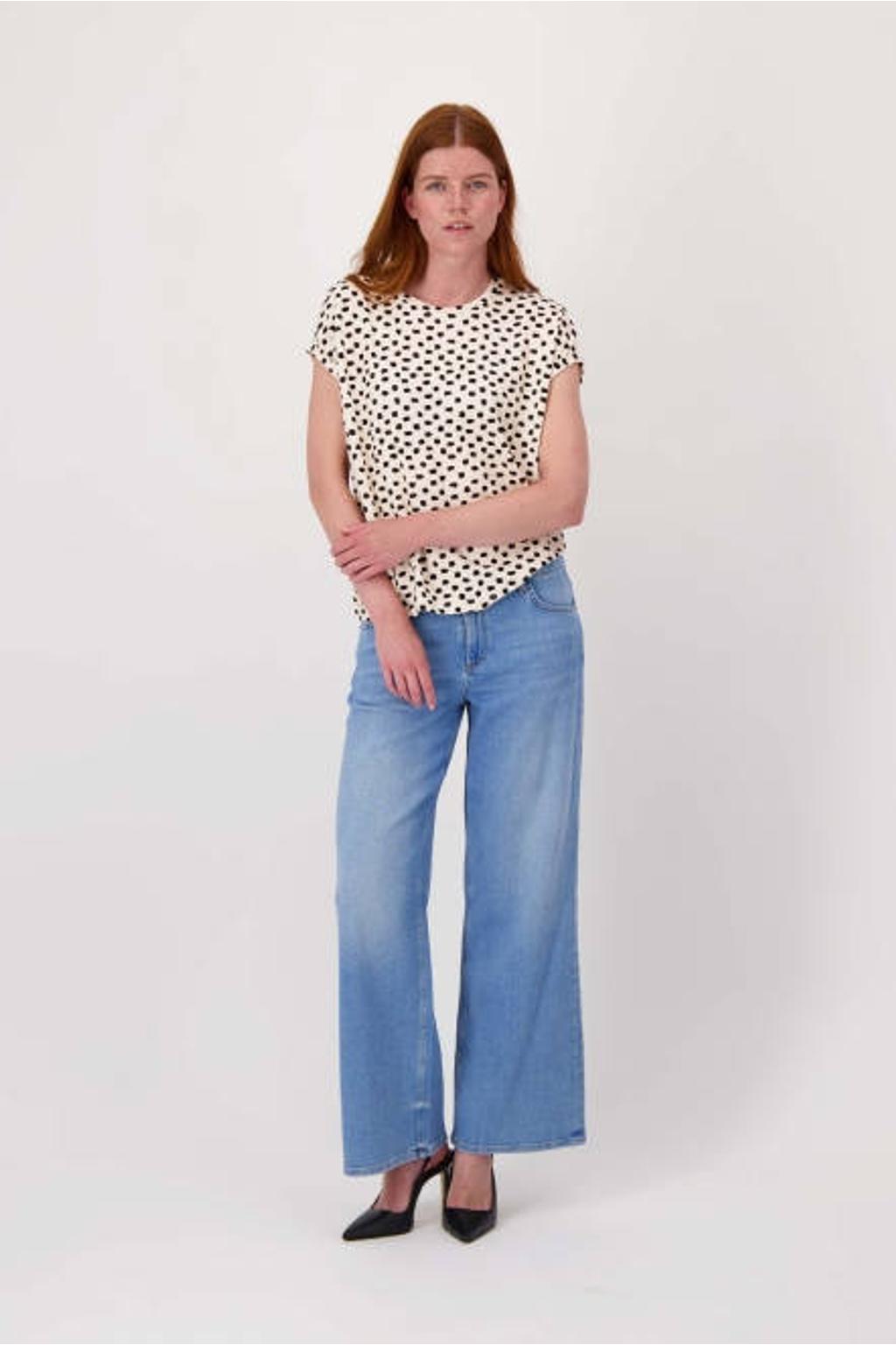 Ecru en zwarte dames Zusss top van viscose met stippenprint, korte mouwen en ronde hals