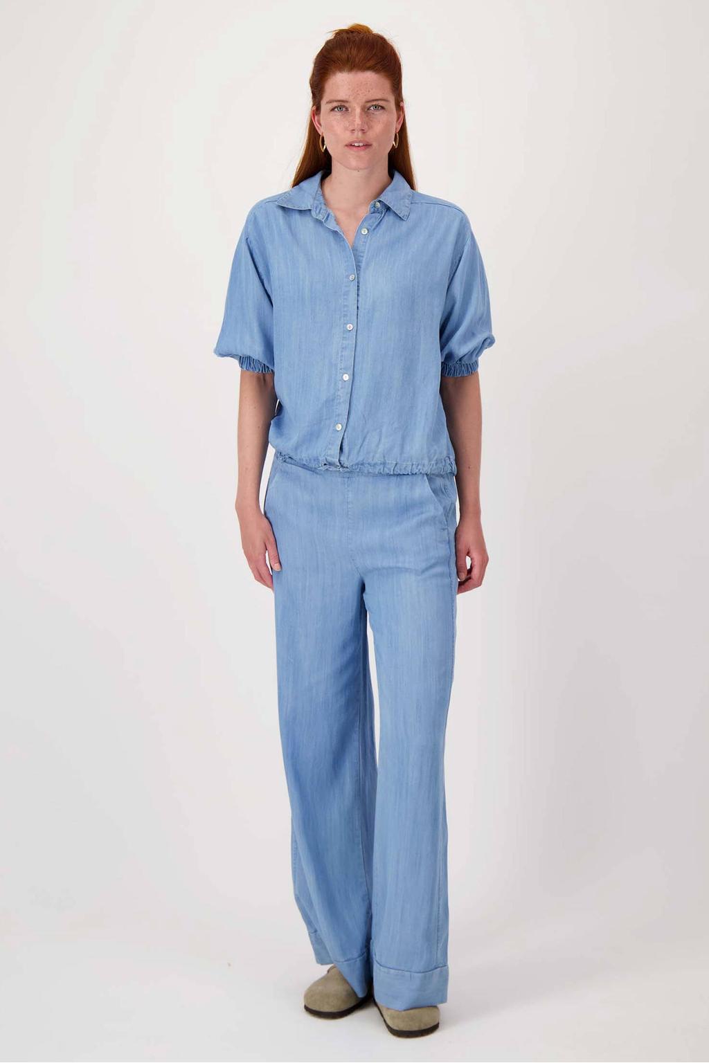 Light blue denim dames Zusss blouse van lyocell met effen, korte mouwen, klassieke kraag, knoopsluiting en elastische boord