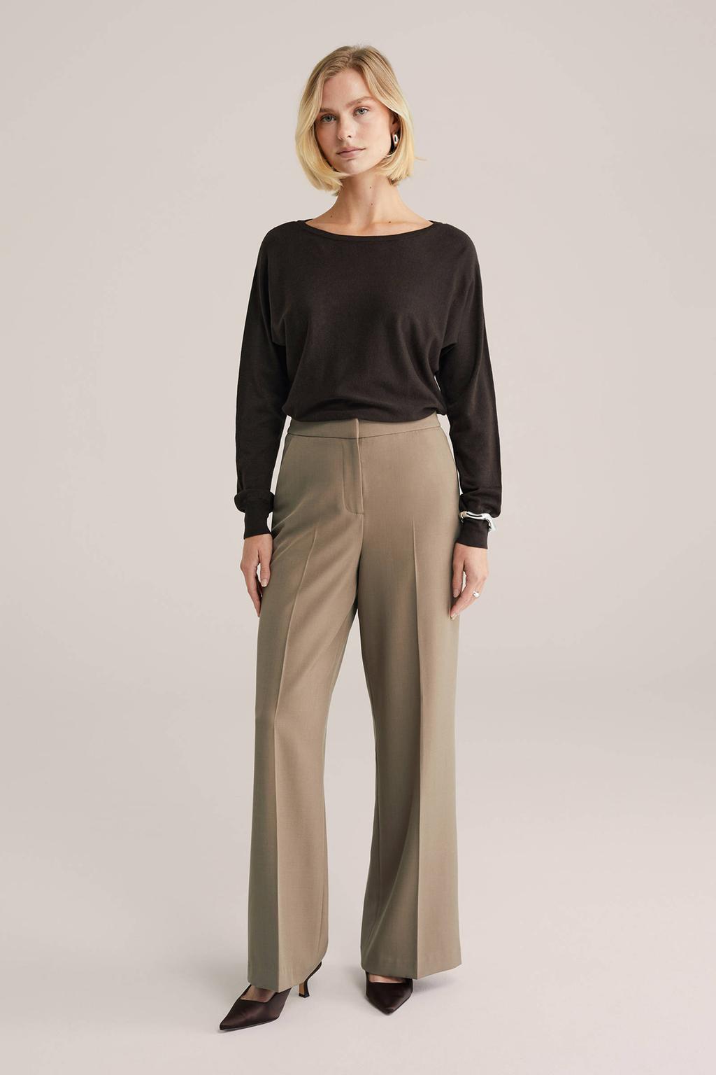 Donkerblauwe dames WE Fashion gebreide trui van viscose met effen, lange mouwen en boothals