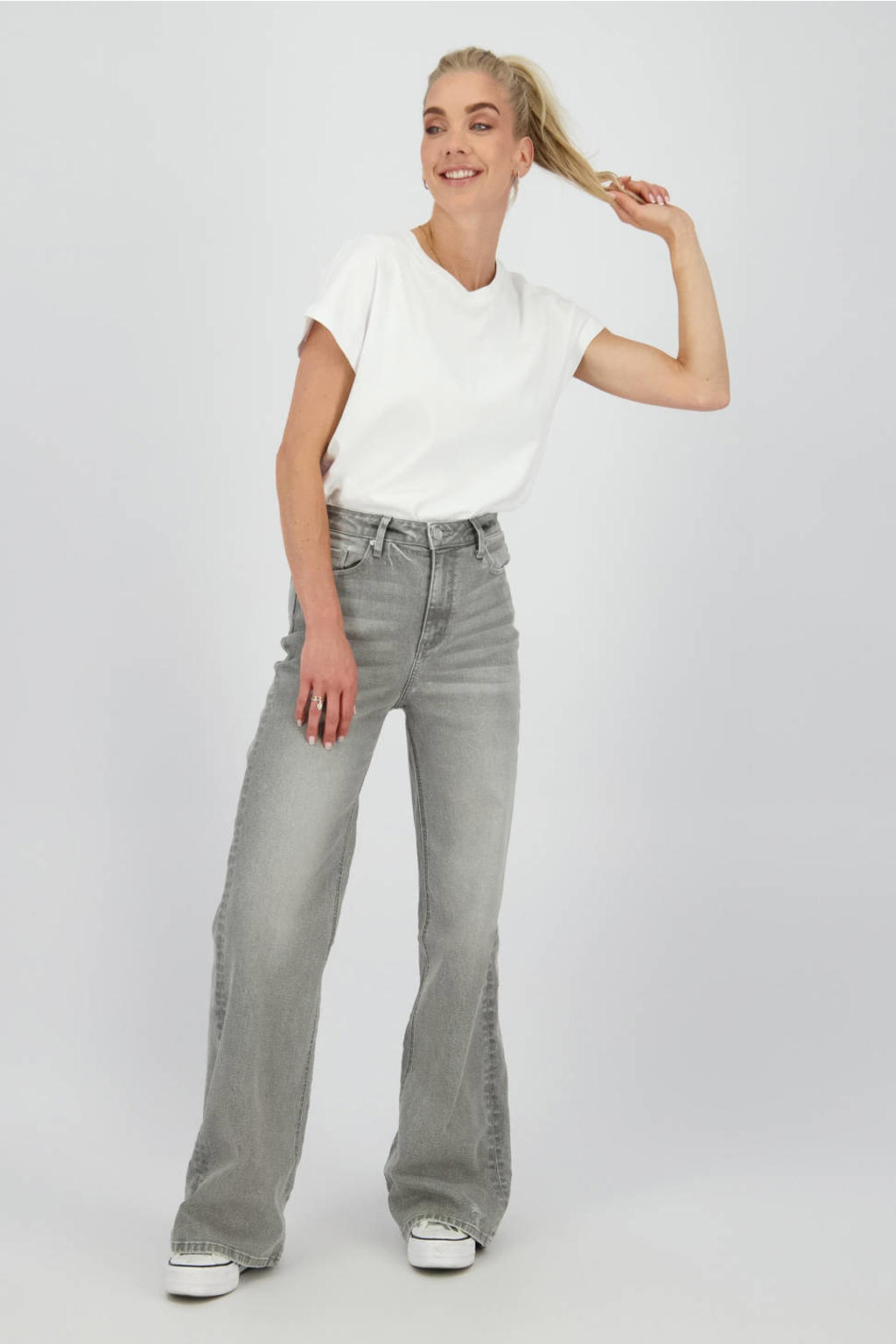 Grey denim dames Raizzed flared jeans van katoen met regular waist, knoopsluiting en effen