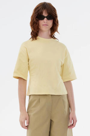 T-shirt lichtgeel