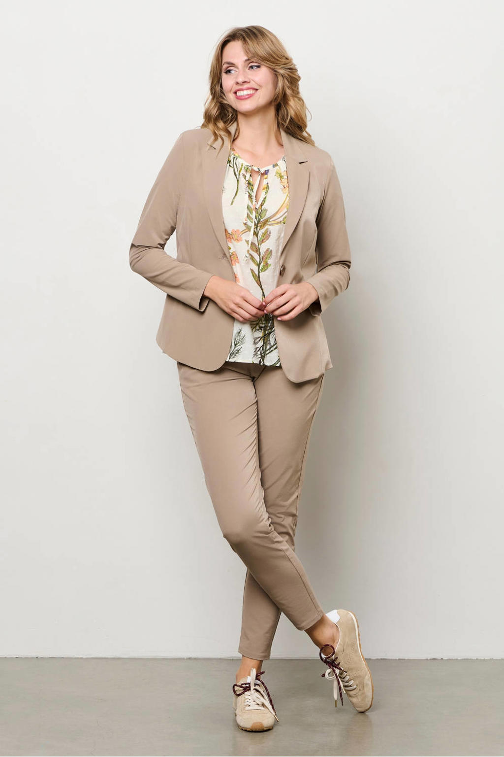 Taupe dames &Co Woman regular high waist casual broek van polyamide met elastische tailleband met koord en effen