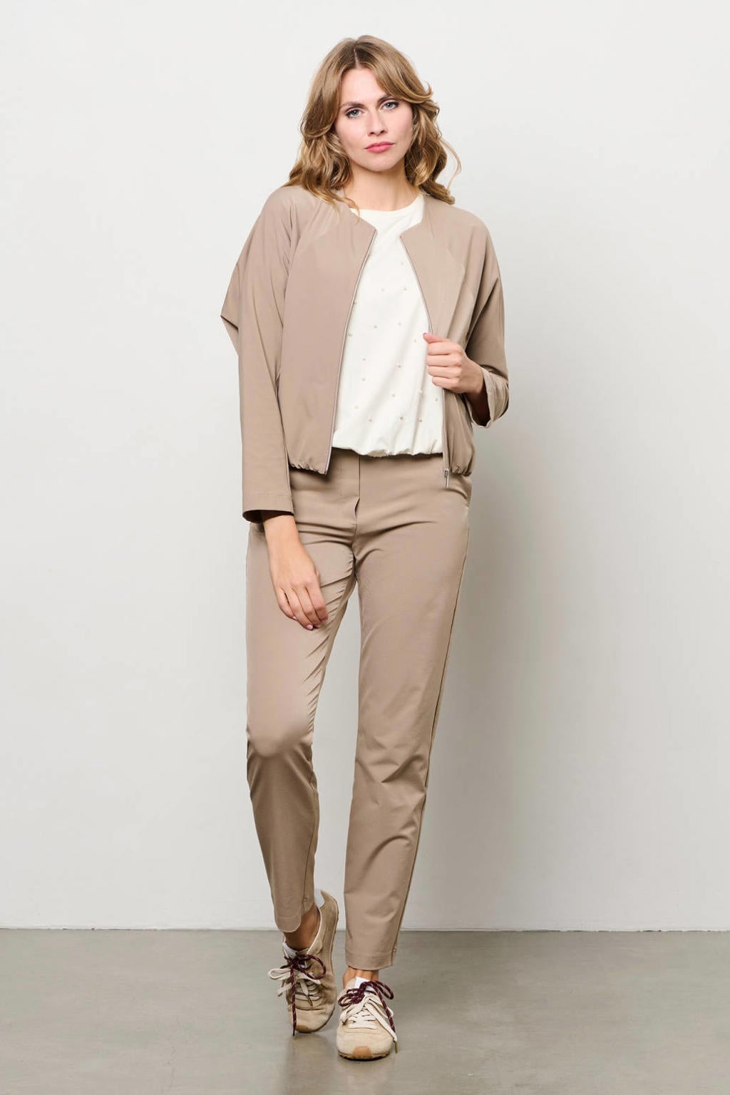 Taupe dames &Co Woman jasje van polyamide met effen, lange mouwen en ronde hals