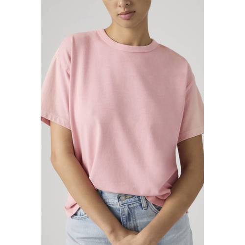 Levi's T-shirt lichtroze afbeelding