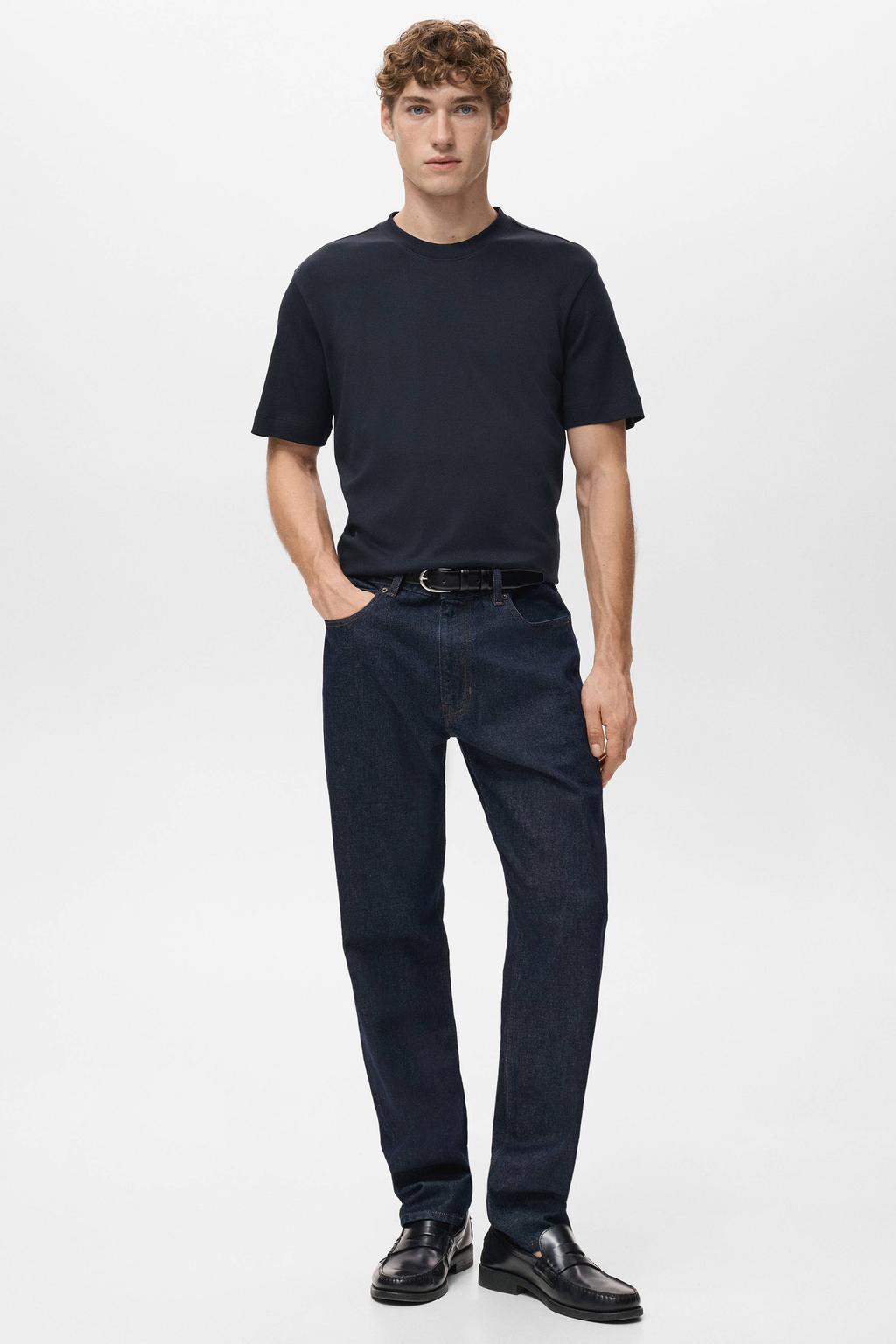 Donkerblauwe heren Mango Man regular T-shirt van katoen met effen, korte mouwen en ronde hals