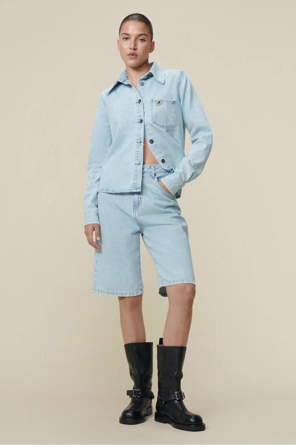 Light blue denim dames Lois relaxed regular waist short van denim met rits- en knoopsluiting