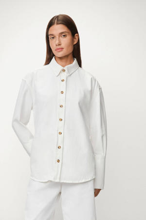 denim blouse wit
