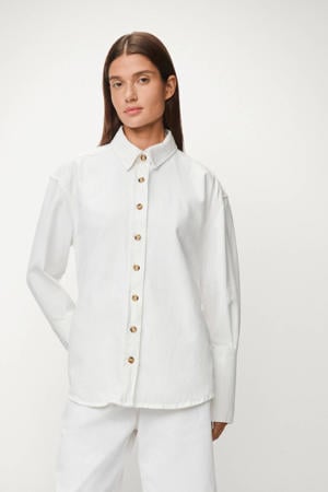 denim blouse wit