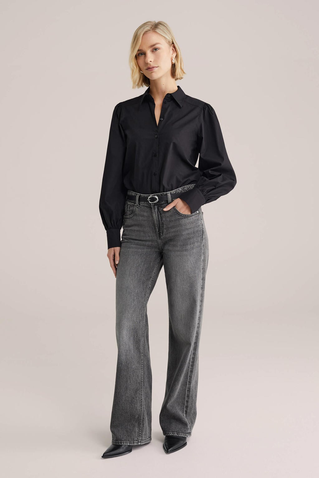 Zwarte dames WE Fashion blouse van katoen met effen, lange mouwen, klassieke kraag en knoopsluiting