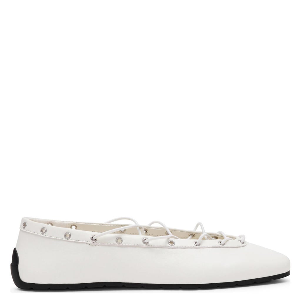 Witte dames Steve Madden Pointe ballerina's van imitatieleer met veters