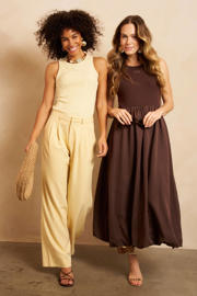 thumbnail: Lofty Manner viscose maxi a-lijn jurk met plooien en logo - bruin