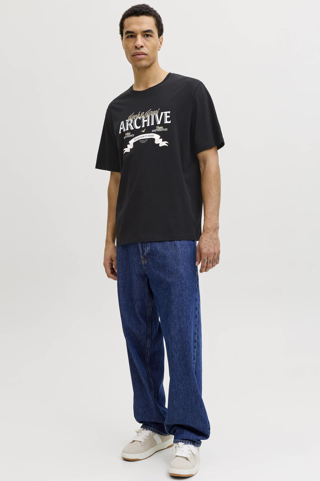 Zwarte heren JACK & JONES ESSENTIALS regular T-shirt van katoen met printopdruk, korte mouwen en ronde hals