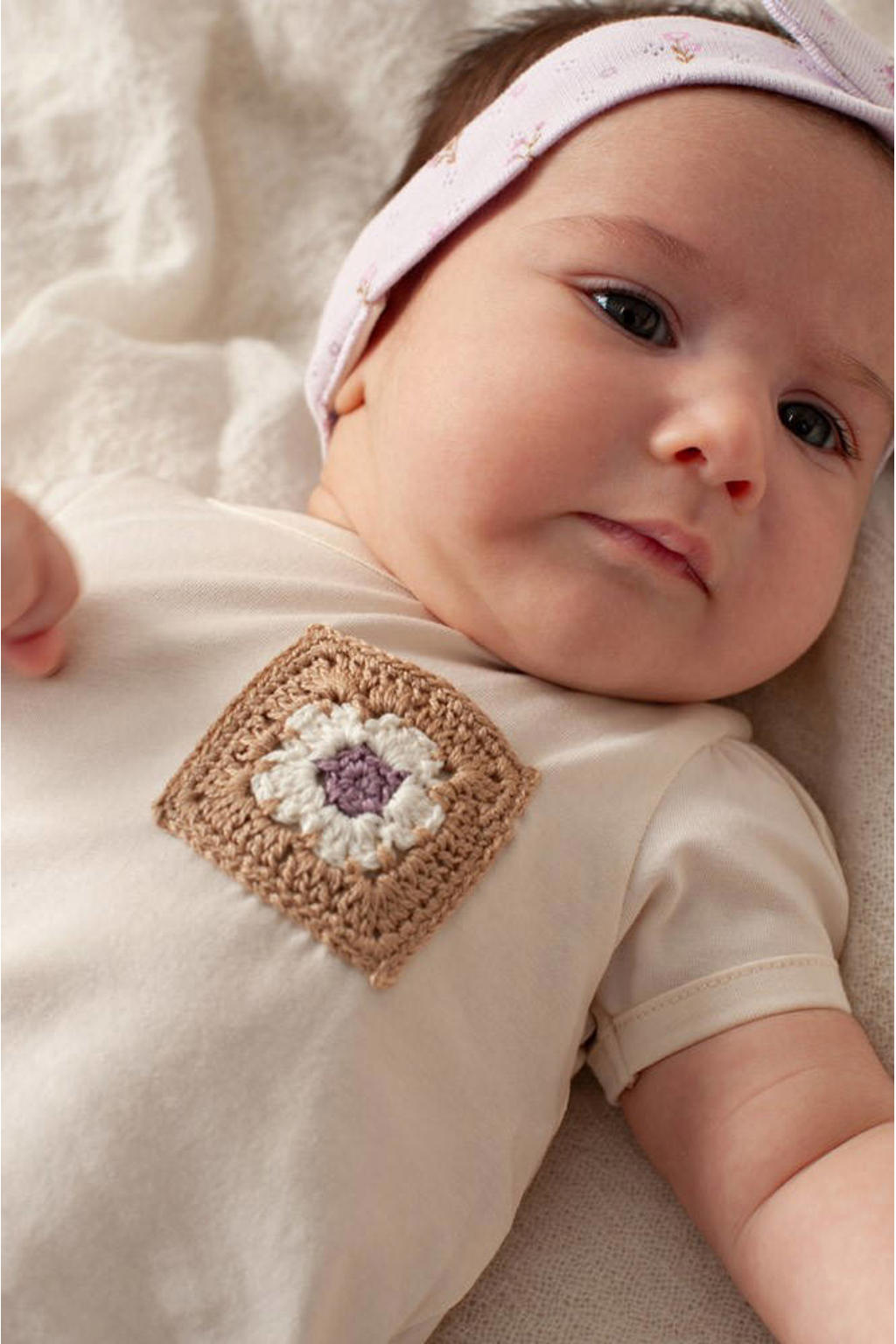 Ecru meisjes Feetje T-shirt Flower Ranch van katoen met effen, korte mouwen, ronde hals, drukknoopsluiting en crochet