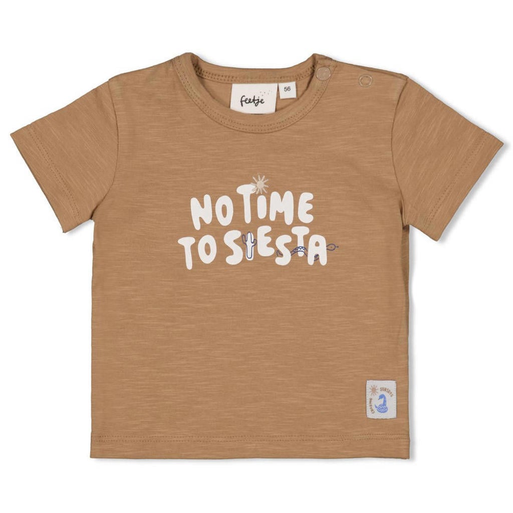 Camelkleurige jongens Feetje T-shirt Sssiesta van katoen met korte mouwen, ronde hals en drukknoopsluiting