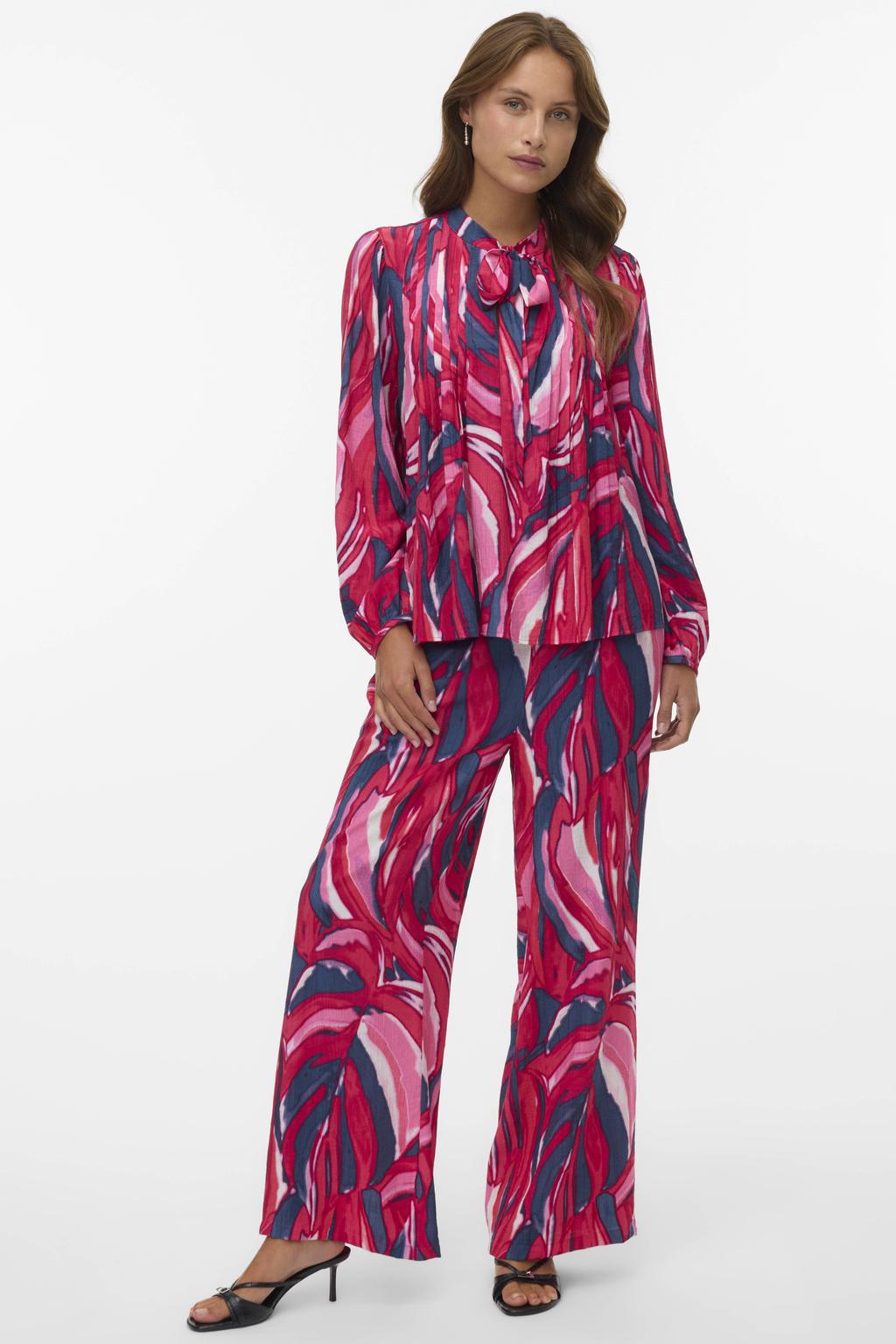 Roze en blauwe dames VERO MODA blouse van viscose met lange mouwen, klassieke kraag, knoopsluiting en geweven detail