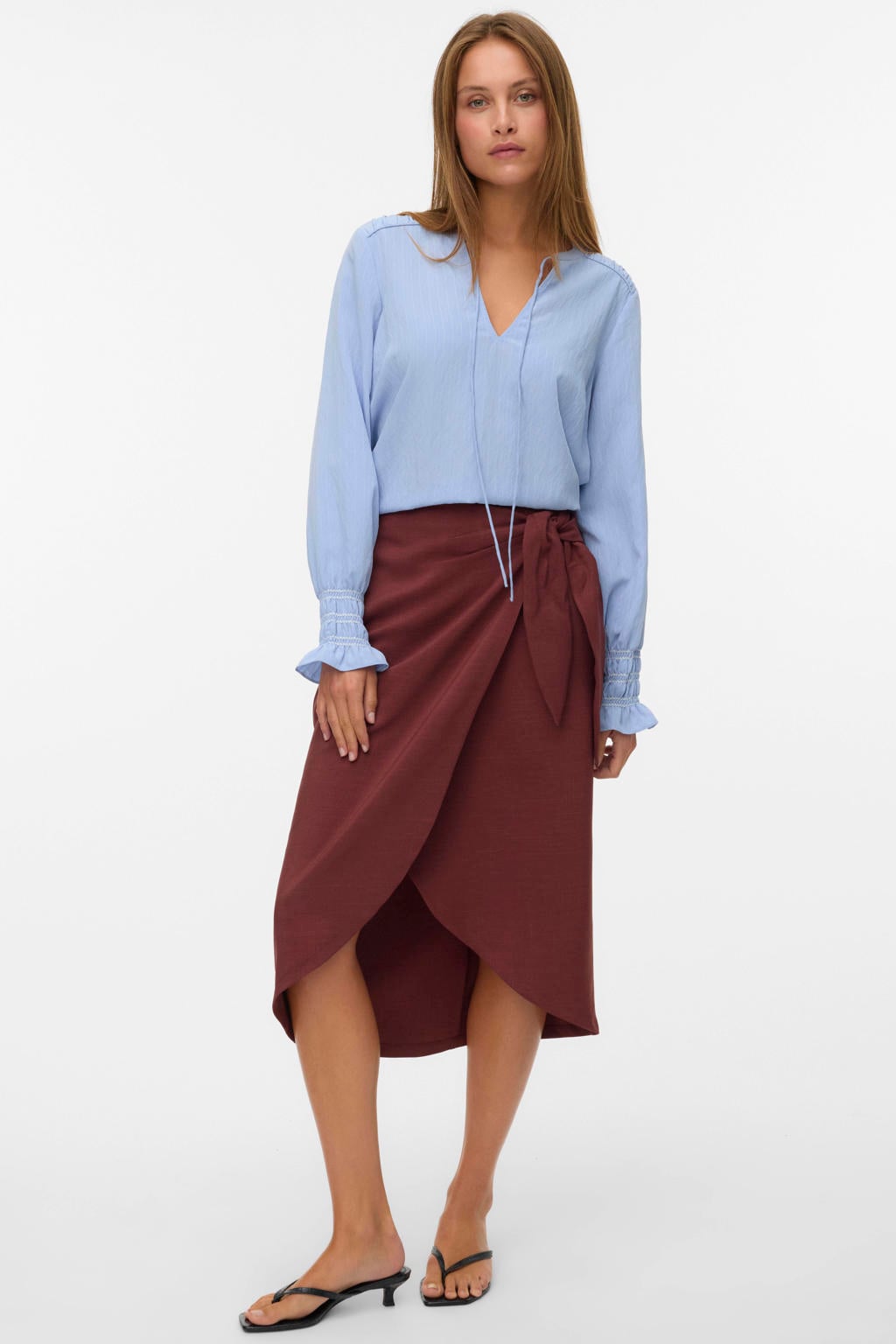 Lichtblauwe dames VERO MODA top van viscose met effen, lange mouwen, V-hals en geweven detail