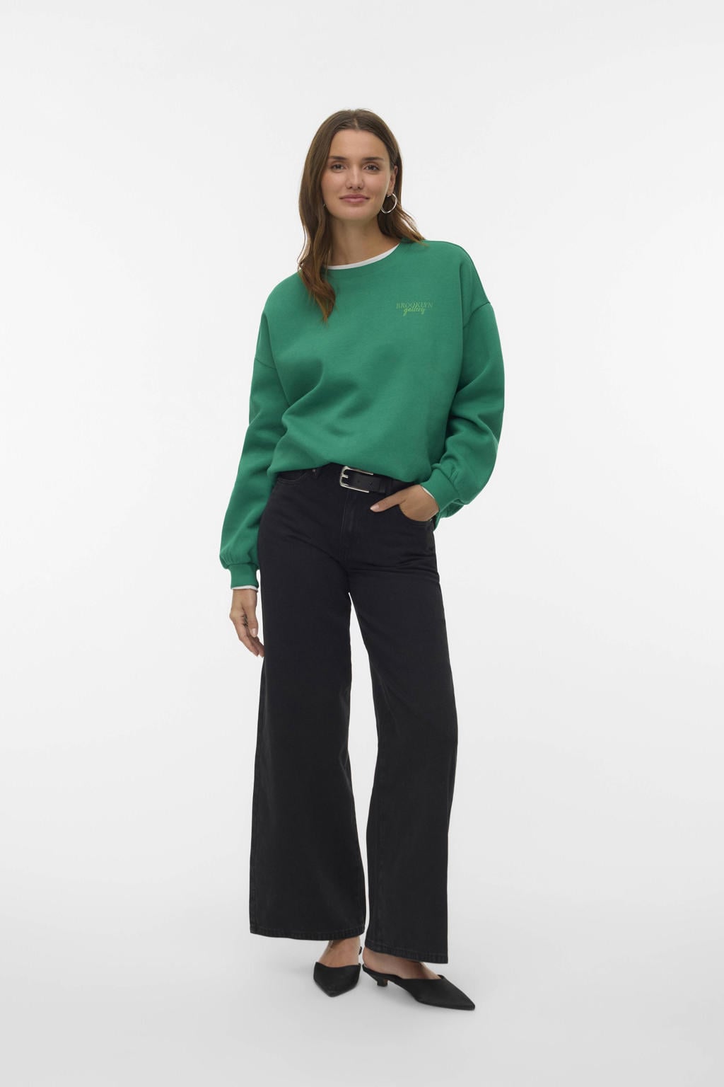 Groene dames VERO MODA sweater met tekst print, lange mouwen, ronde hals en geribde boorden